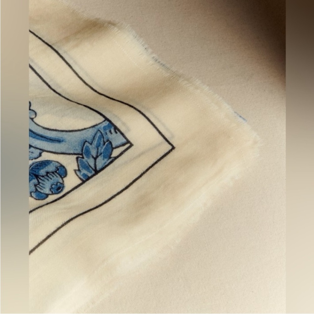 PIO SCARVE- SÉZANE X ANTOINETTE POISSON- Bird Print in Blue. - Picture 4 of 7